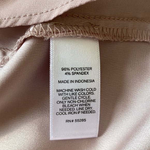 Express blush pink short sleeve blouse - Picture 6 of 6